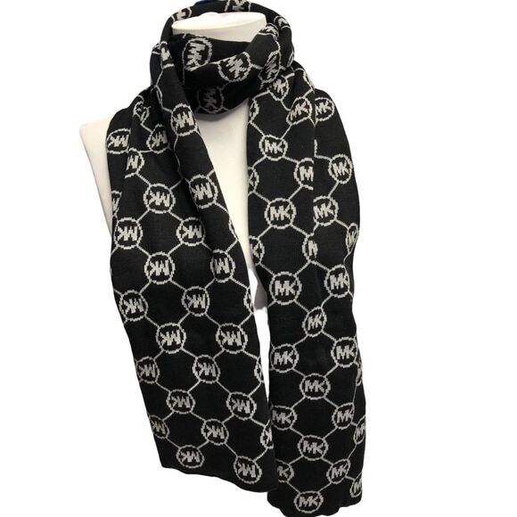 MICHAEL KORS LONG SCARF - EUC - Picture 1 of 4